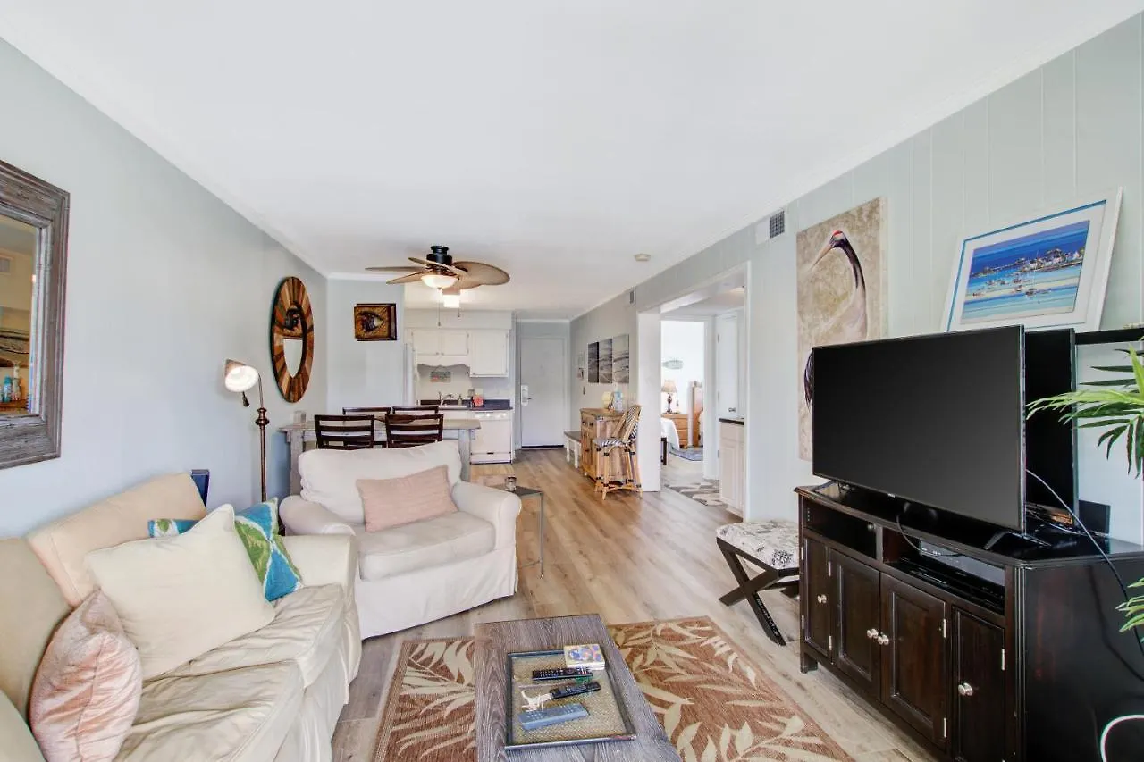 Oceanside 301-a Villa *