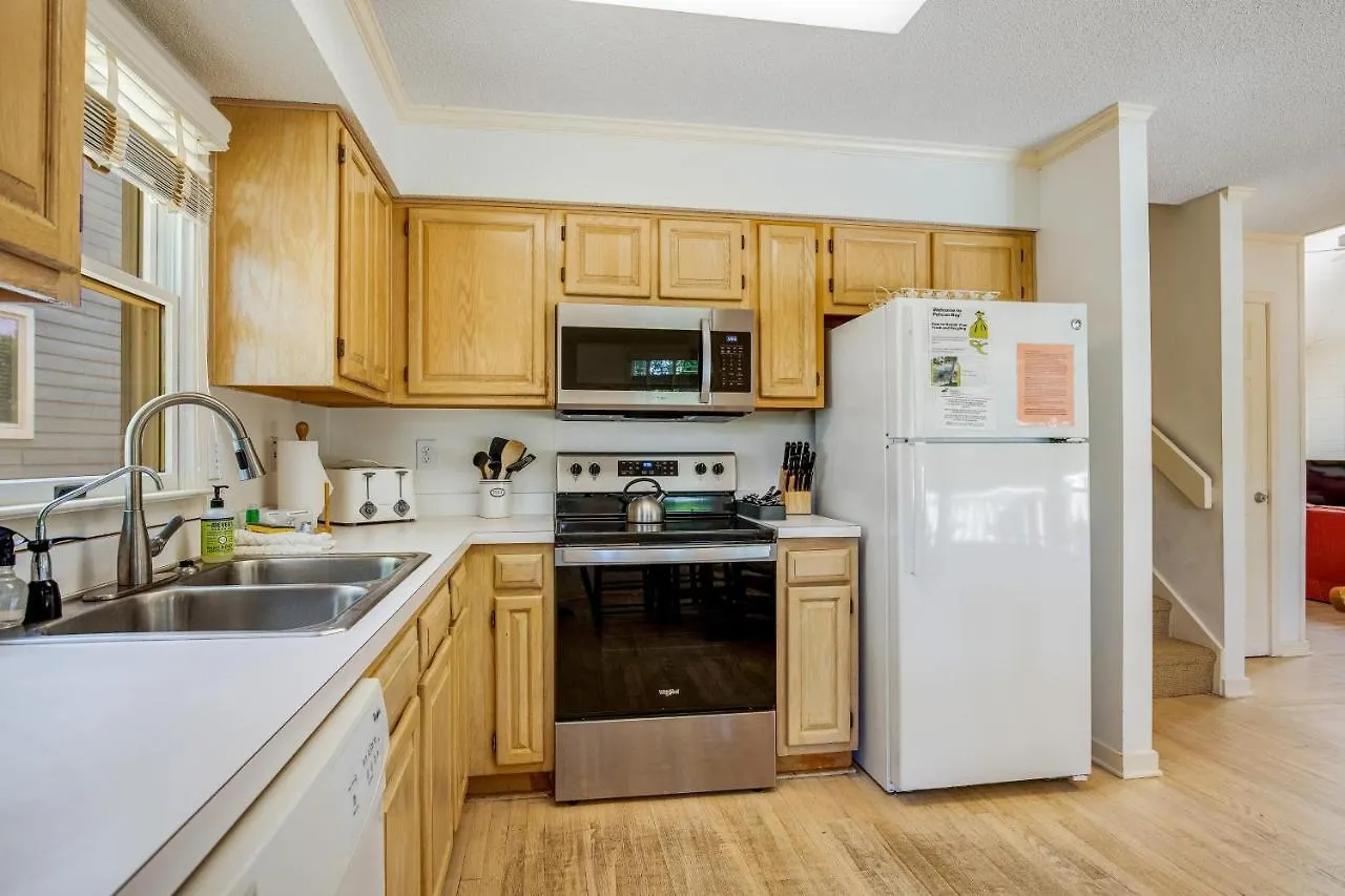 Holiday home Pelican Bay 33 *