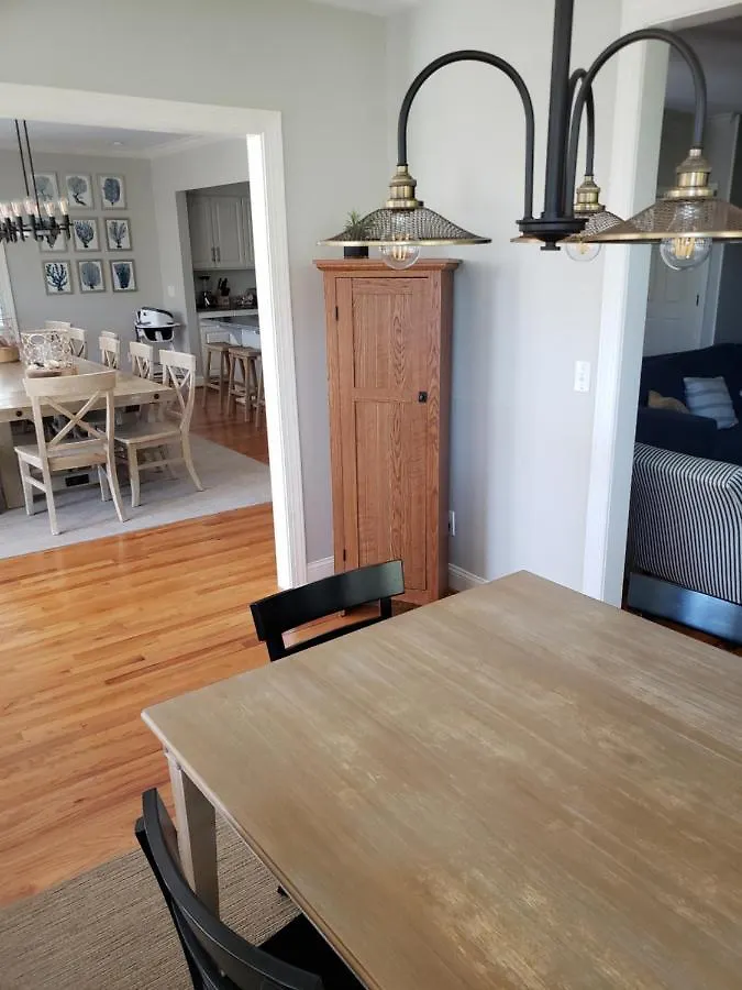 Holiday home Backyard Oasis- Steps 2 Beach, Private Pool & Bar, Sleeps 16, 7 Bedrooms 5 And A Half Bathrooms 