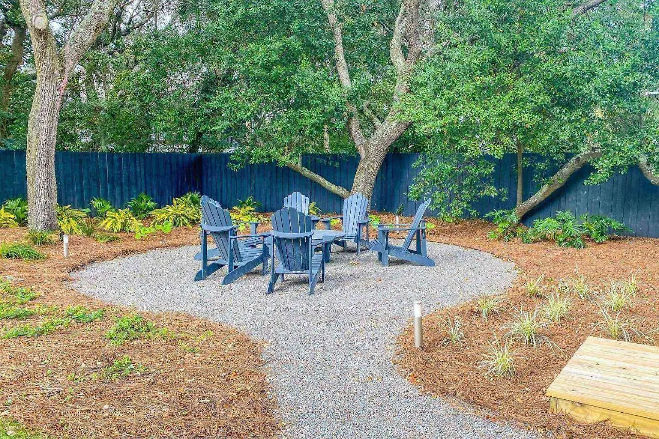 The Treehouse * Isle of Palms