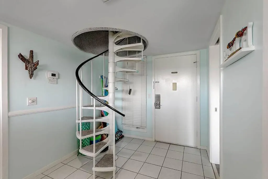 Apartment Port O' Call E303 - Sensational Oceanview! Floor!