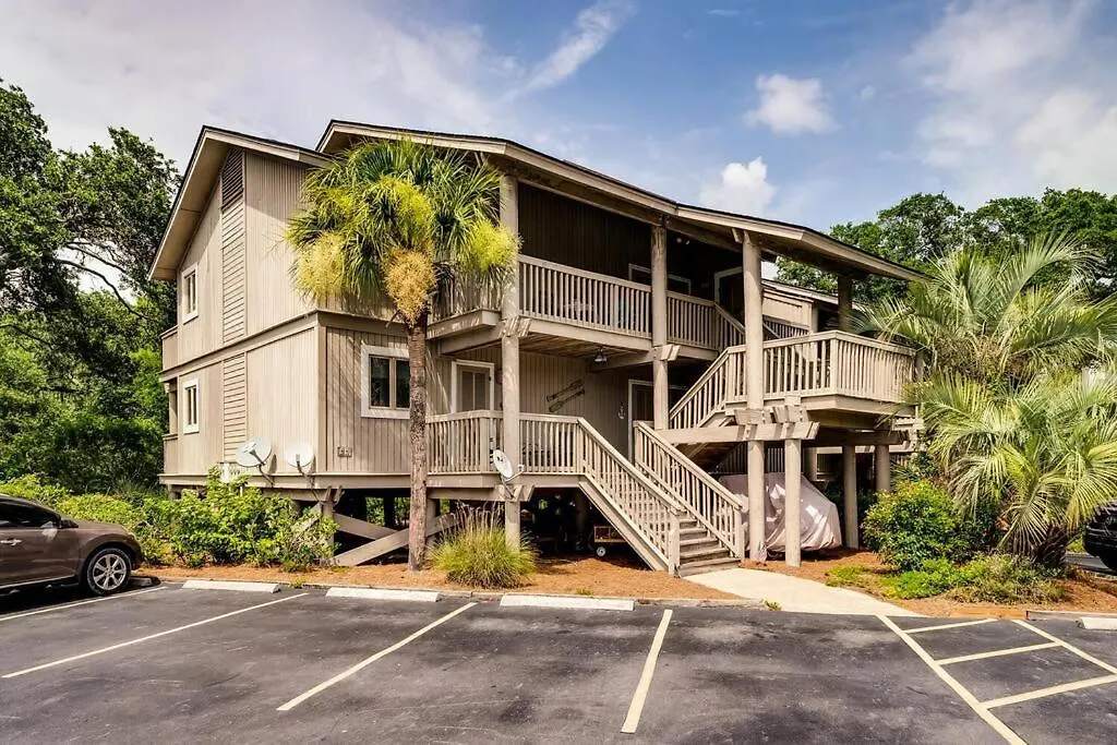 Lagoon 19 - Lagoon Lifestyle! Center Of Wild Dunes! * Isle of Palms