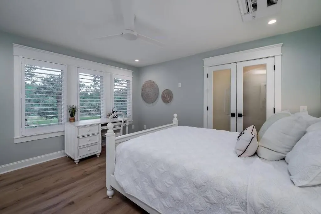 Marsh Island 9 - Sunset On The Island! Renovated Home! * Isle of Palms