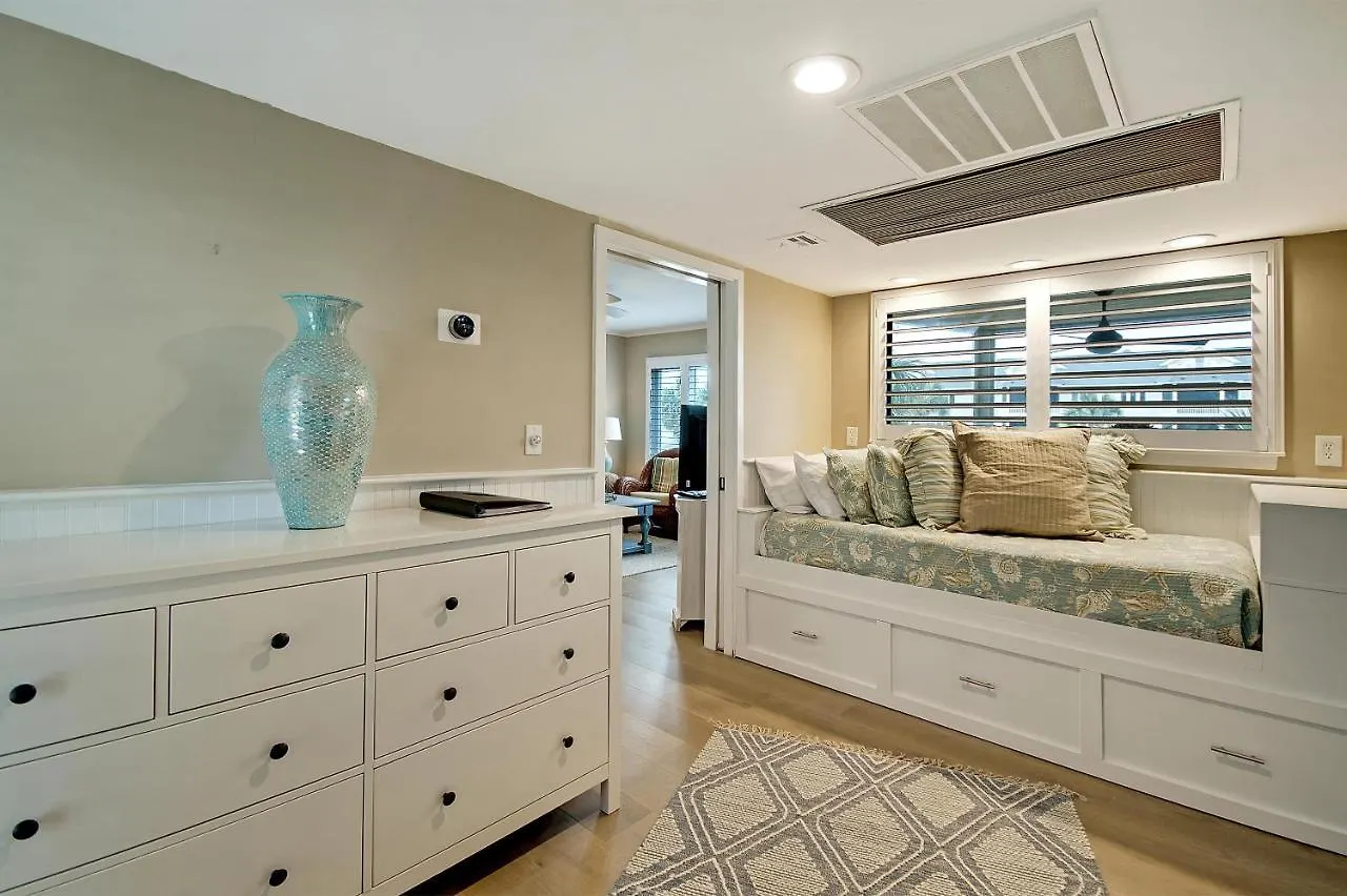 202e Port O'call * Isle of Palms