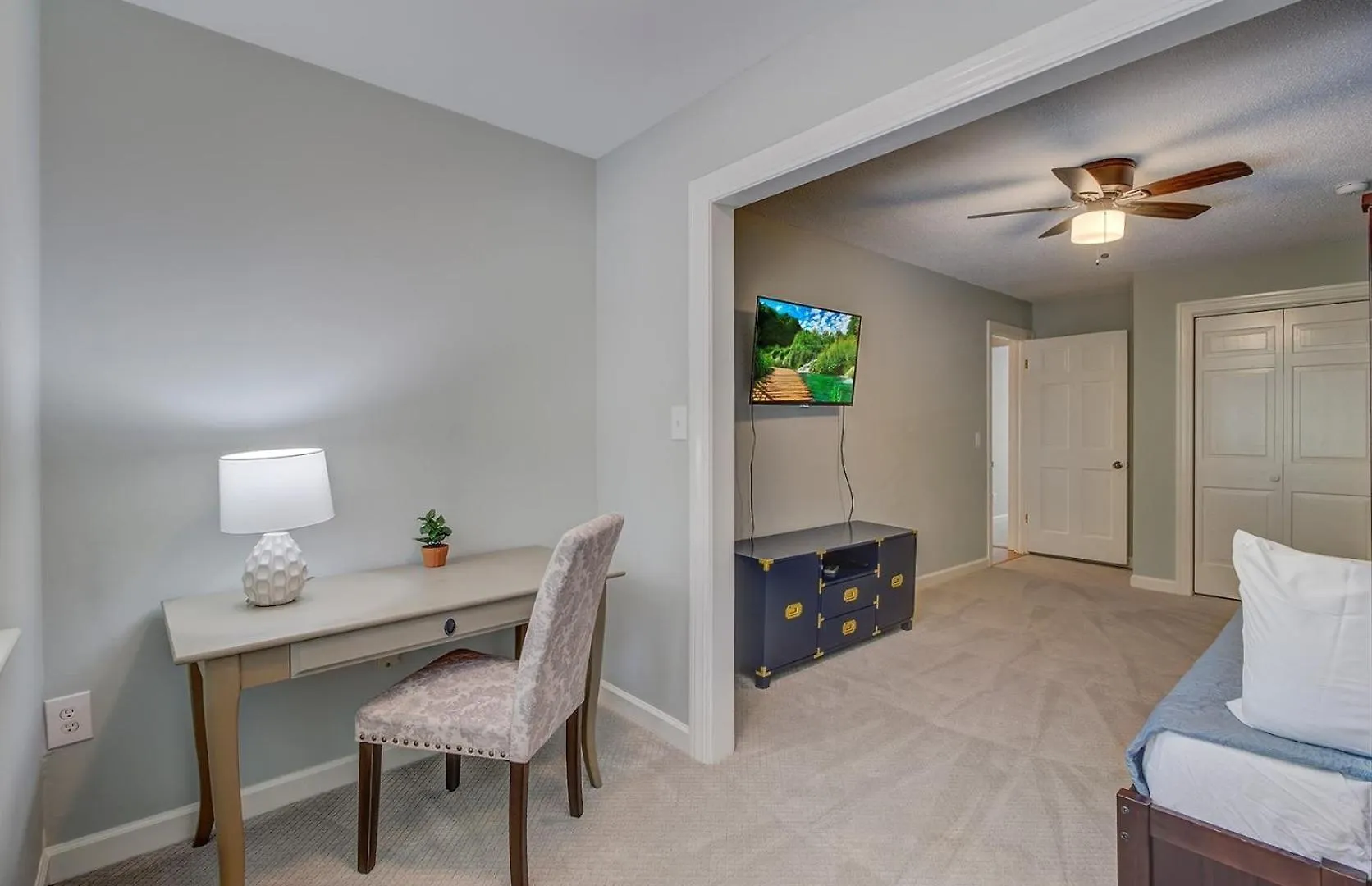 11 43rd Avenue By Avantstay Pool Close To Holiday home