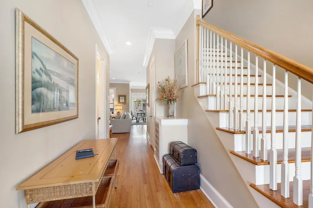 918 Carolina Boulevard Holiday home *