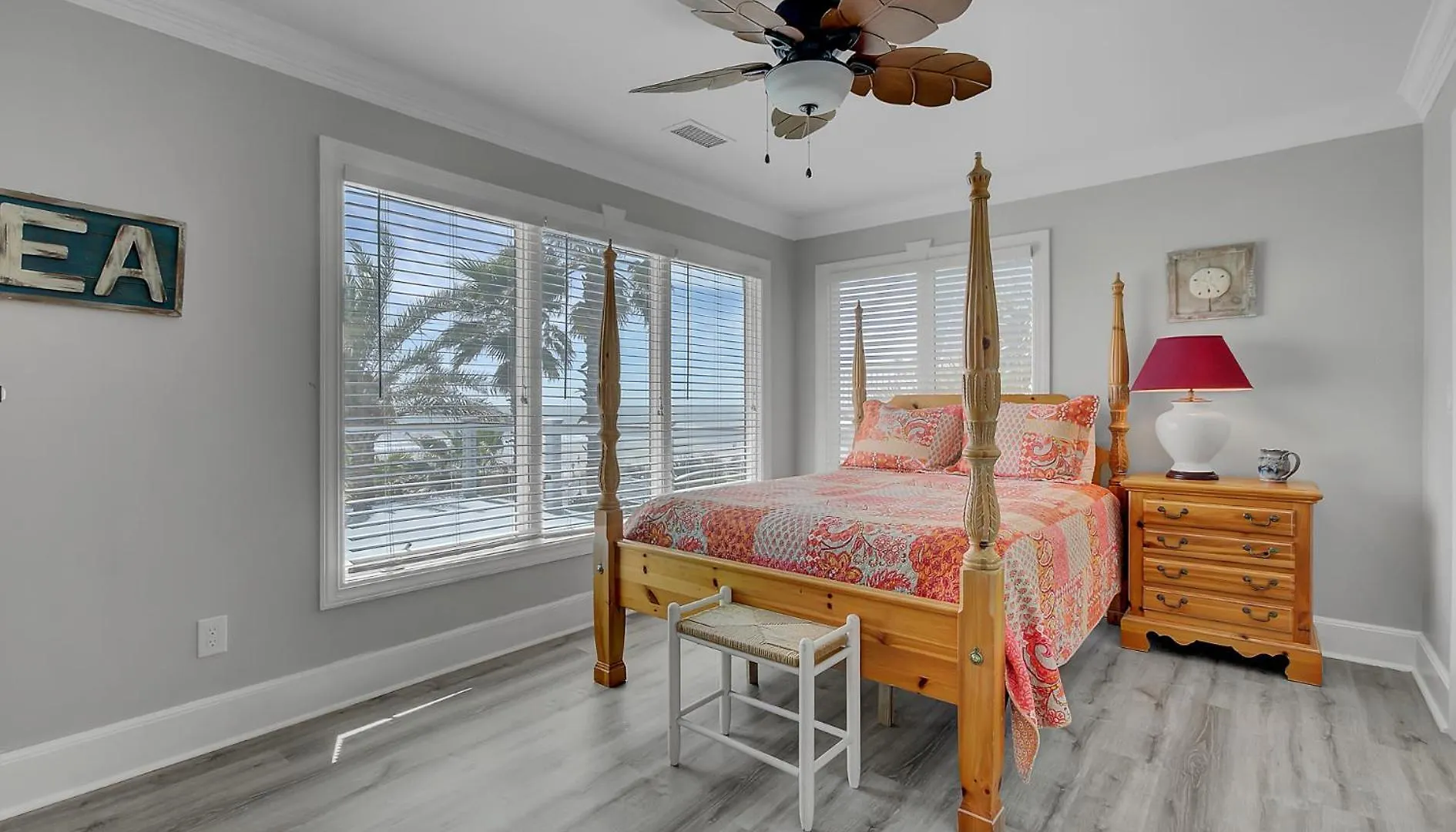 910 Ocean Boulevard *