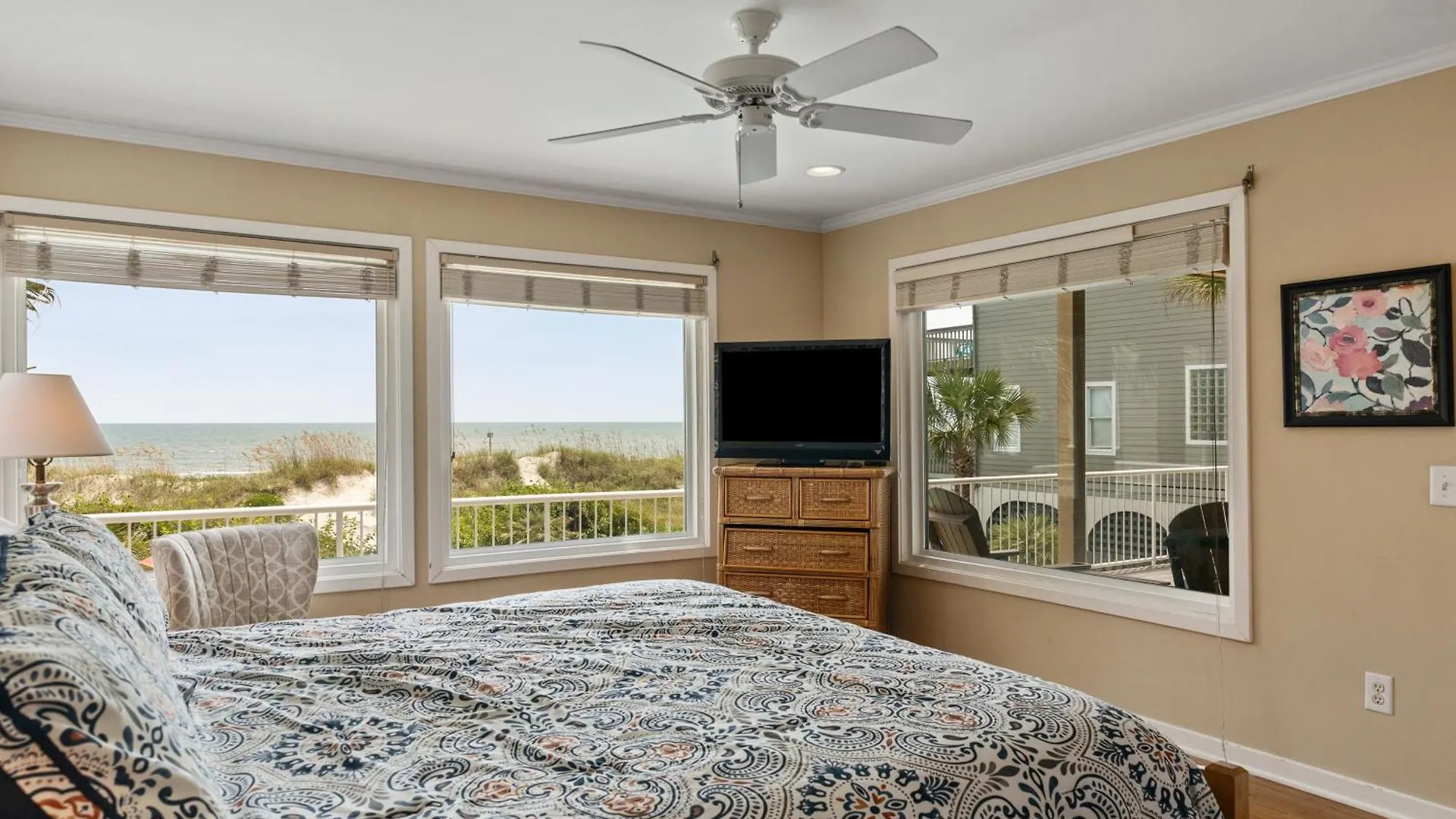 808 Ocean Boulevard