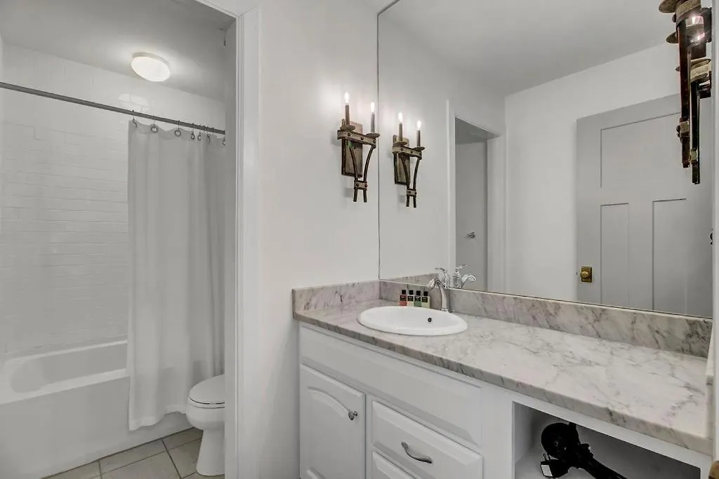 Sandcrab Court 18 By Wild Dunes, With Amenities Isle of Palms