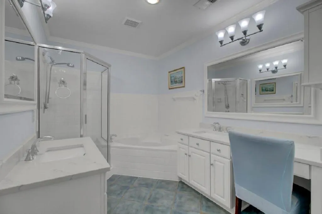 Yacht Harbor Court 7 By Wild Dunes