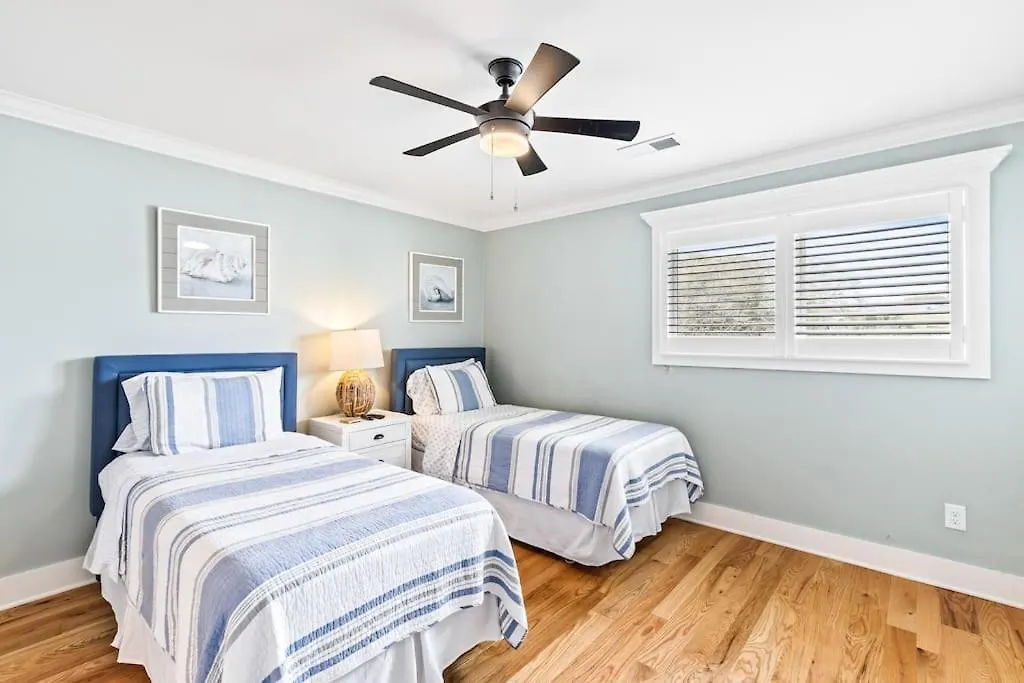 Club 31 - Luxurious Oceanfront - Walkout