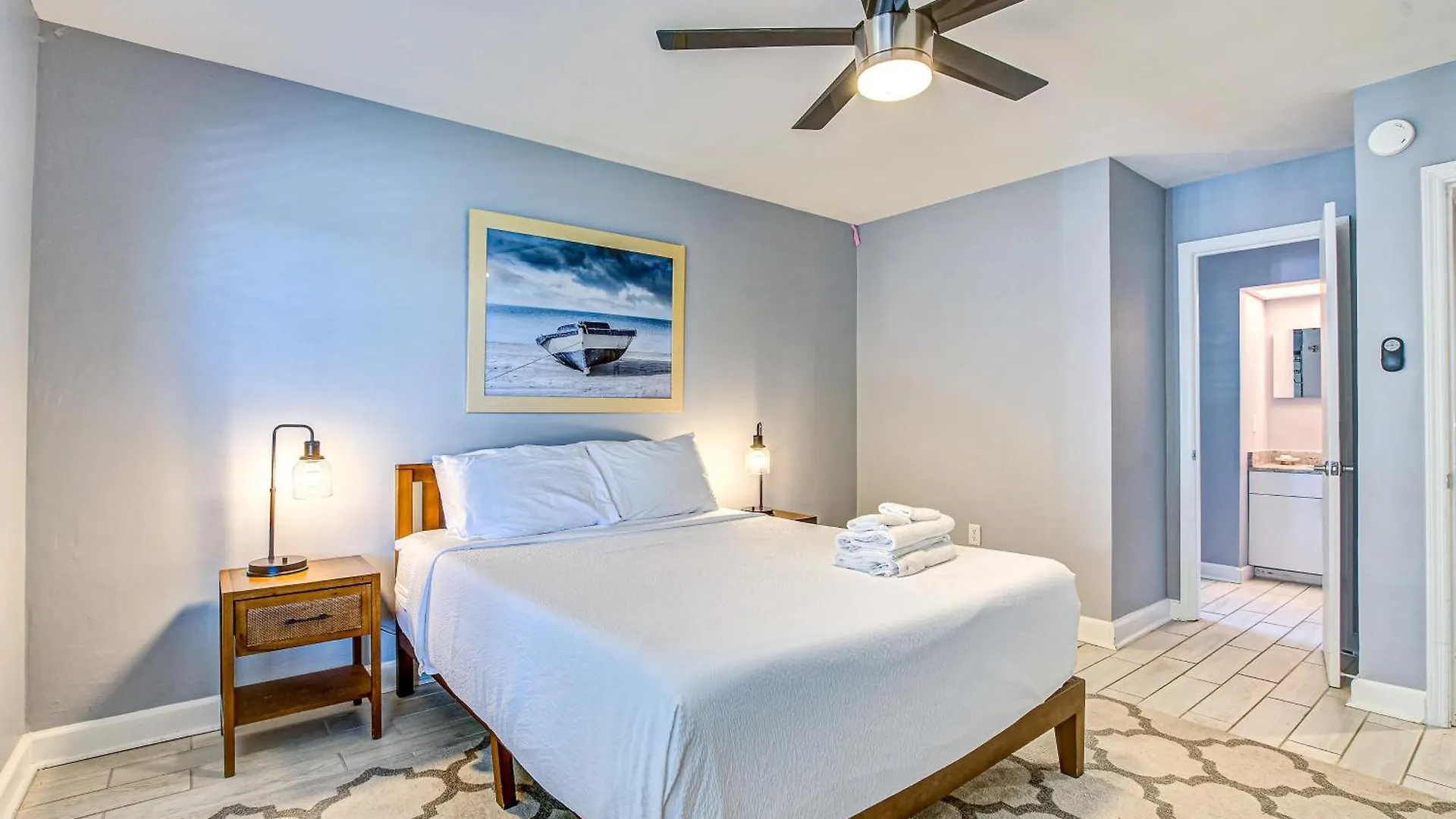 Palm Boulevard 2403 Holiday home