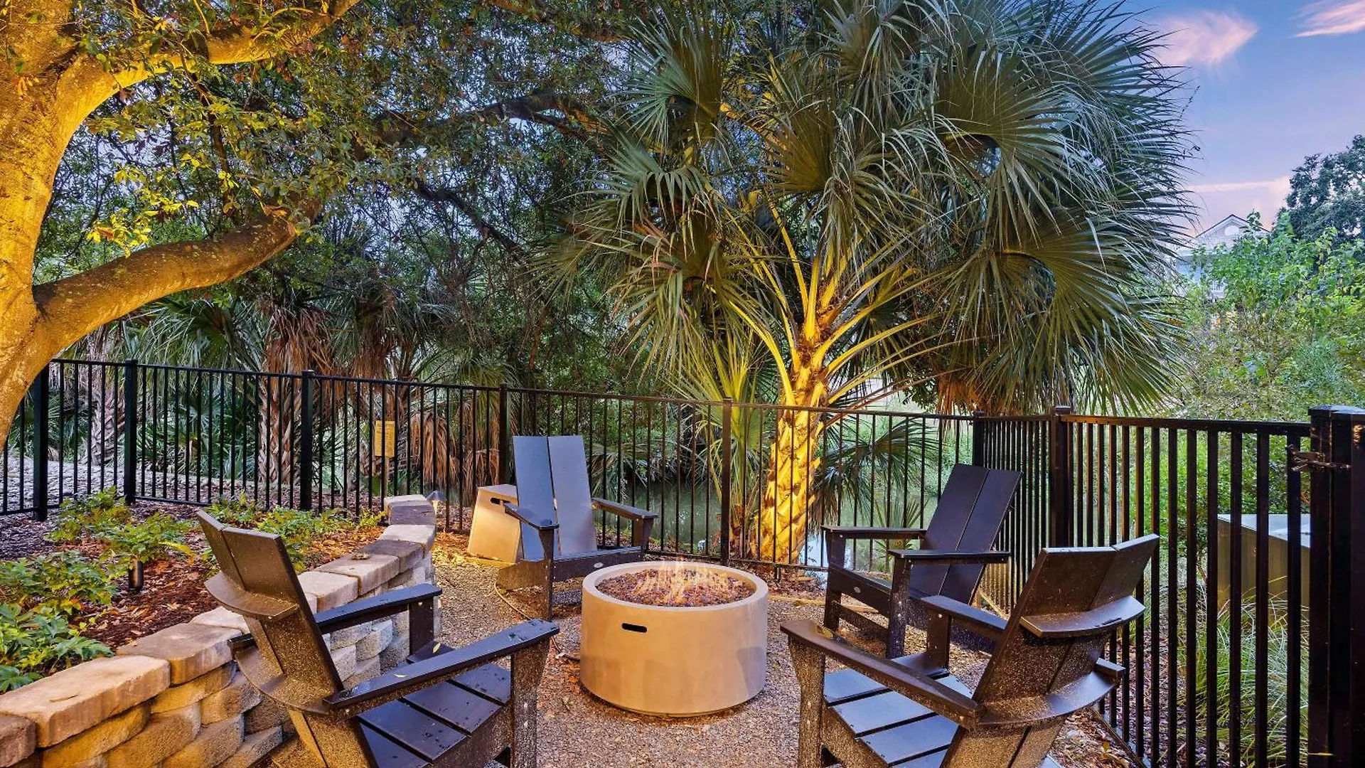 10 Yacht Harbor * Isle of Palms