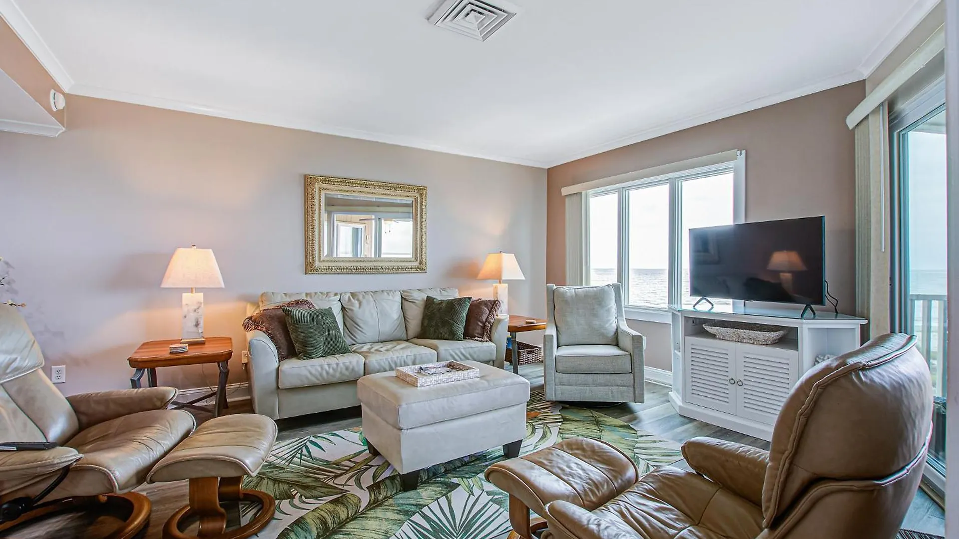 Port O'call B-302 Villa Isle of Palms