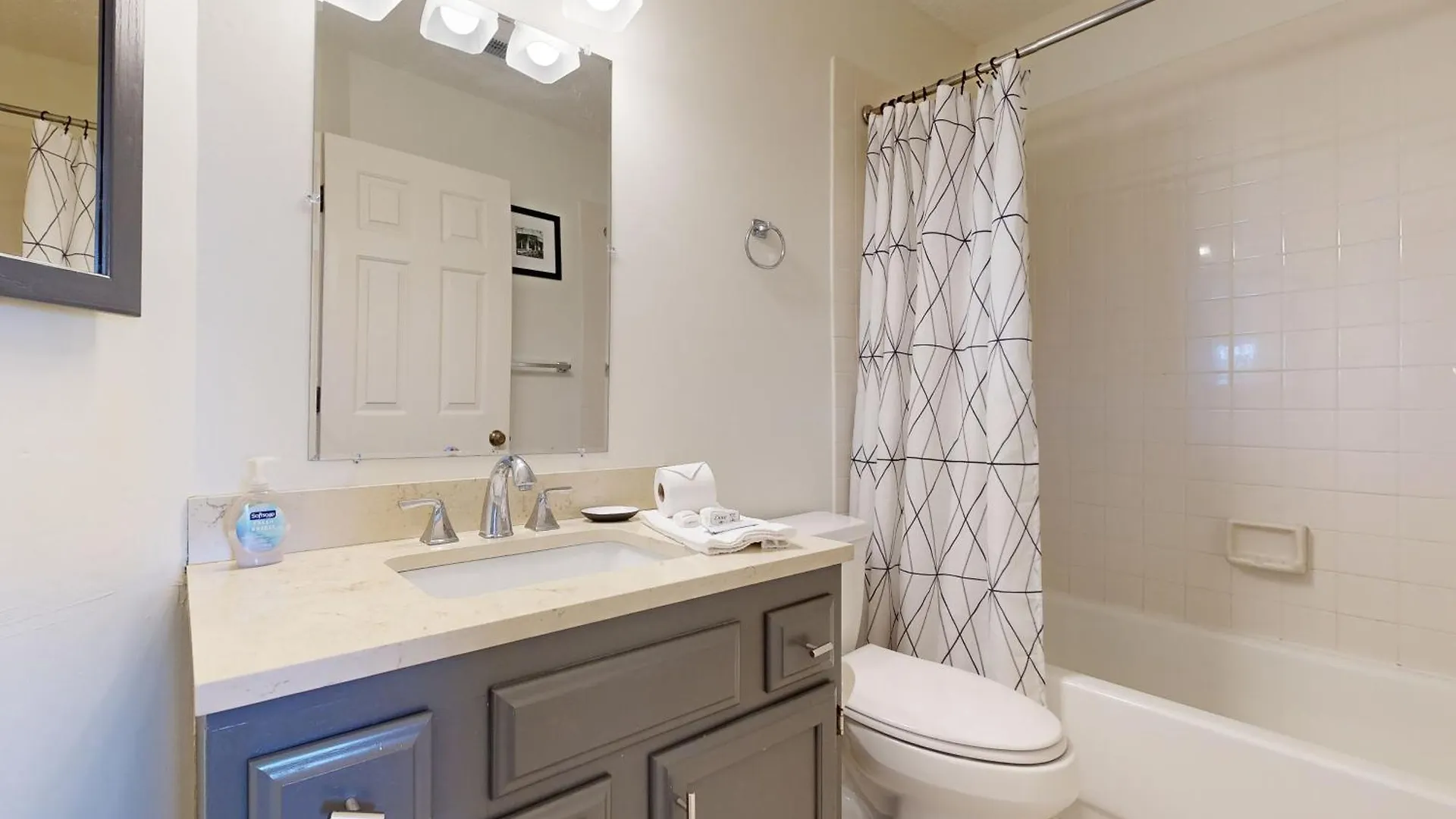 Pelican Bay 46 Holiday home