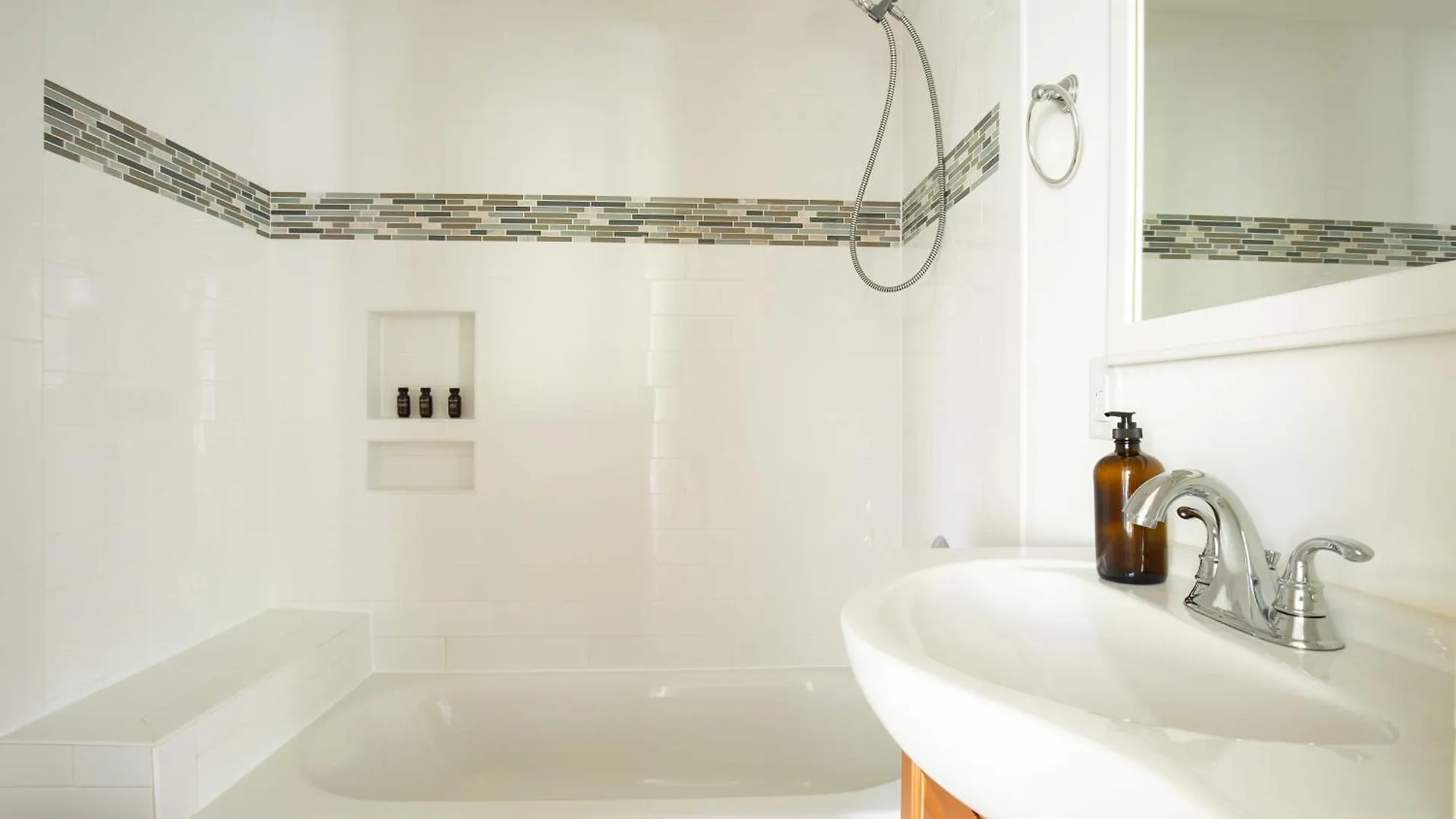 Jessamine By Avantstay Picture Perfect W Stunning Backyard