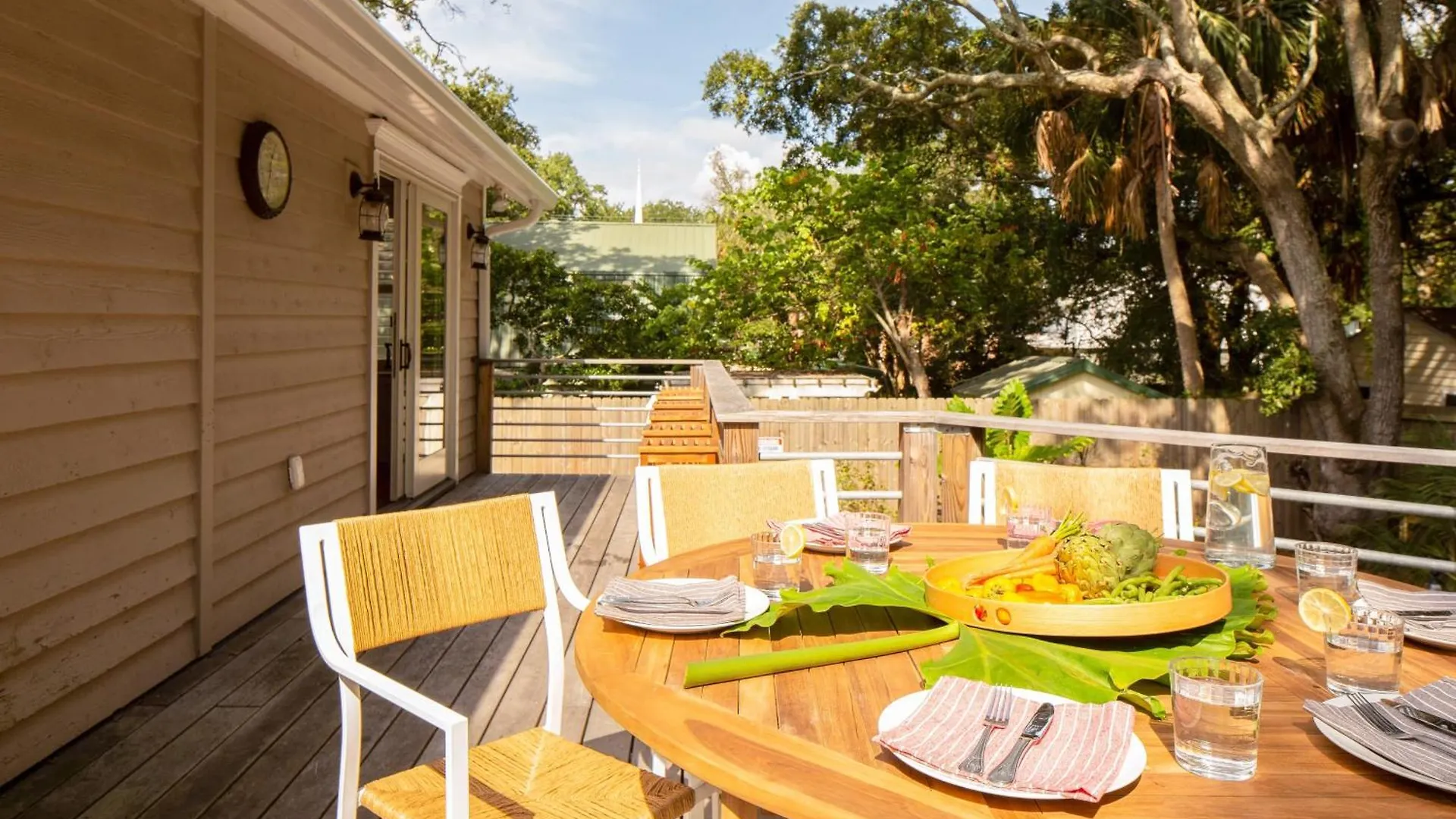 Palmetto By Avantstay Gorgeous Character W Pool Sun Pool Table Holiday home Isle of Palms