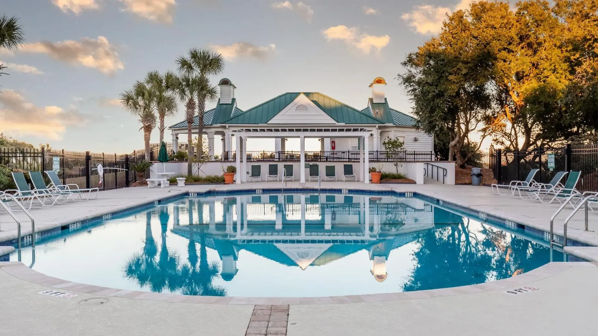 High Tide By Avantstay Incredible Front W Pool Holiday home