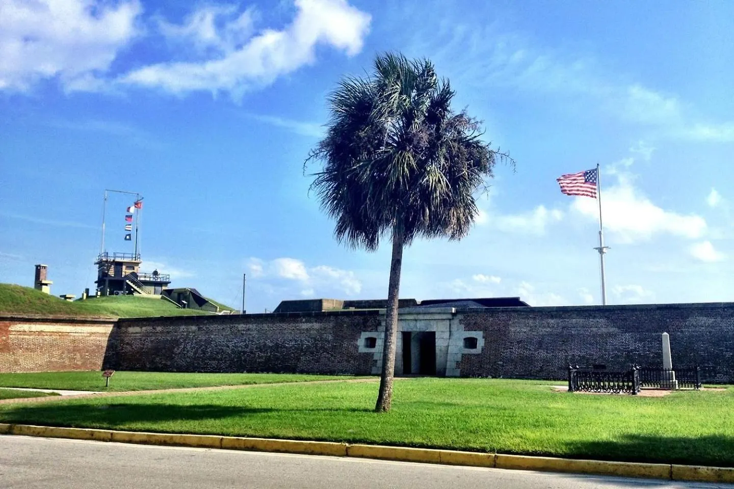 Apartment 322 D Shipwatch By Avantstay Community Pool Access Close To Isle of Palms