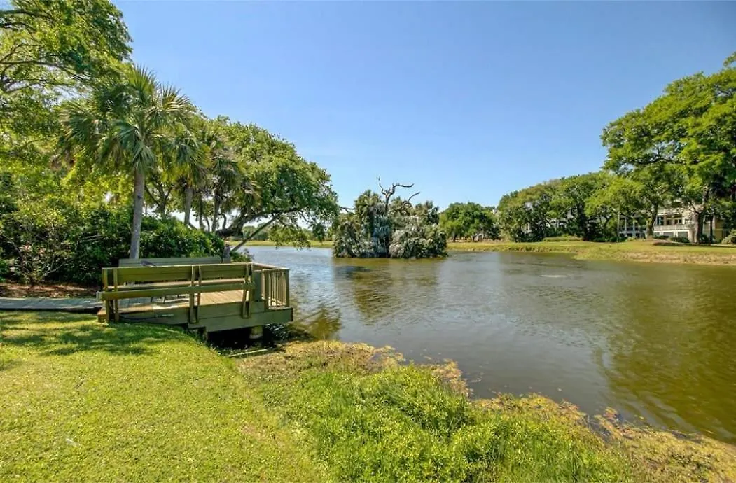 Holiday home 19 Oyster Row By Avantstay Lakefront W Golf Course Views Isle of Palms