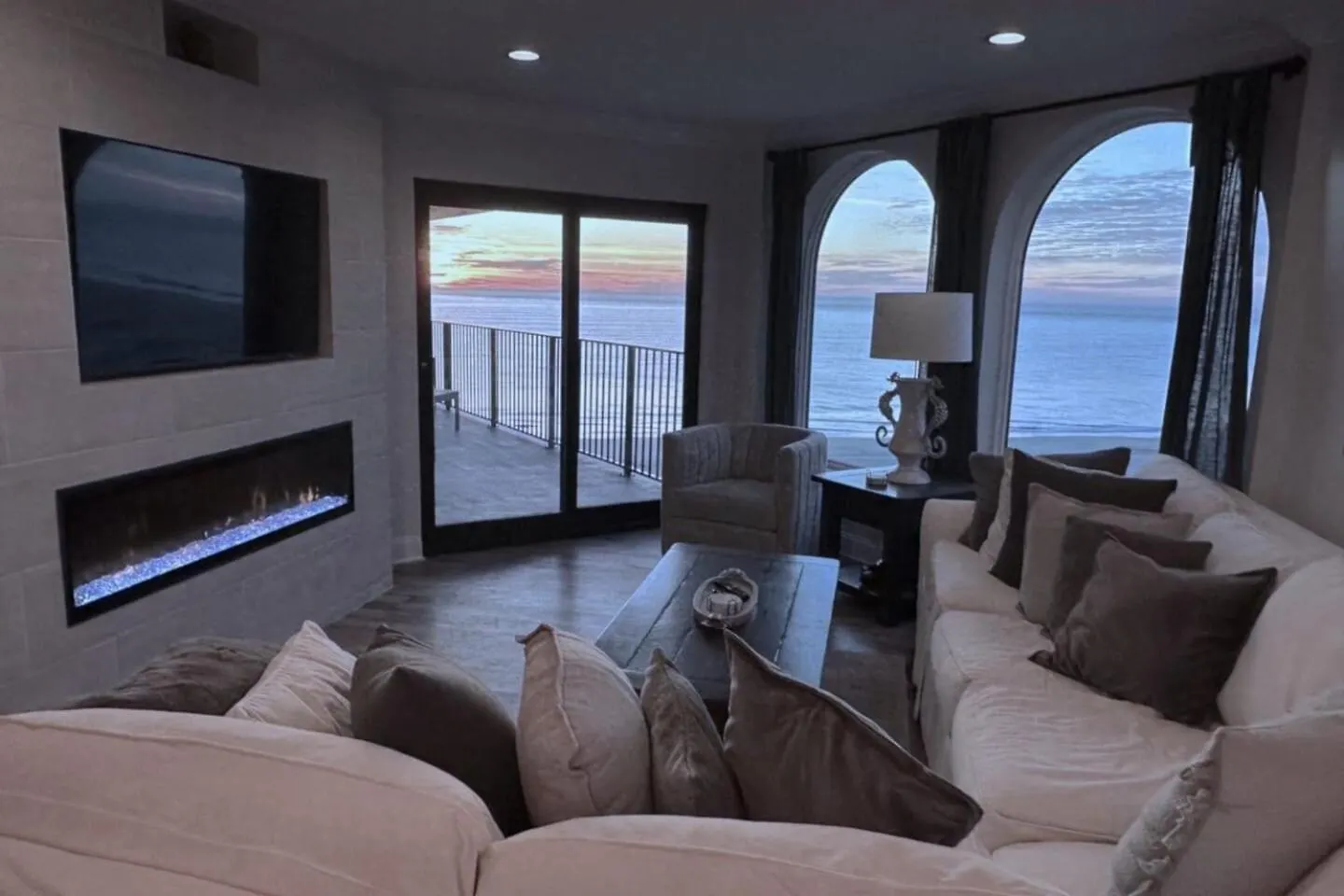 Holiday home 412 Seascape By Avantstay Oceanfront Balcony *
