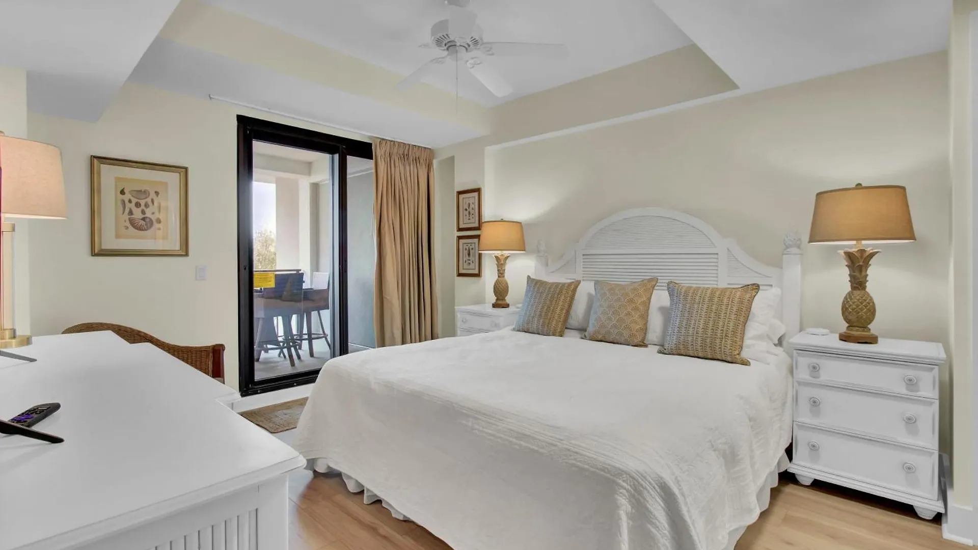 303a Shipwatch By Avantstay Ocean View Shared Pool Boardwalk To Isle of Palms