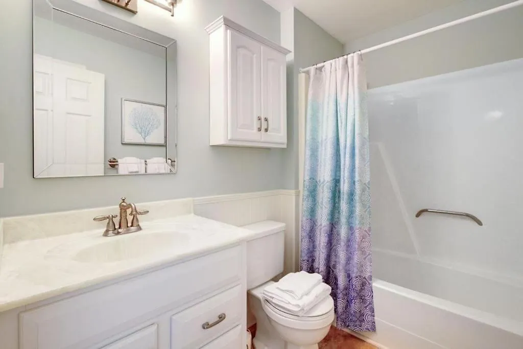 Holiday home 3 Twin Oaks By Avantstay Access Sunroom Great Location