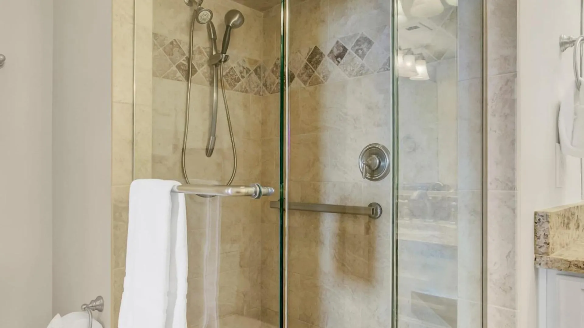 309 B Shipwatch By Avantstay Community Pool Access Isle of Palms