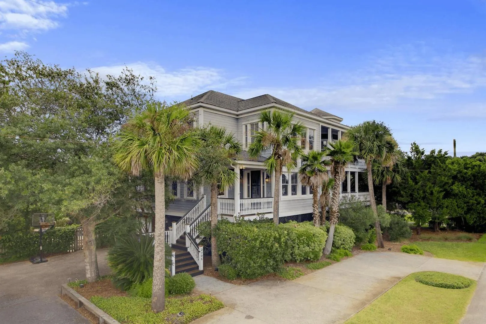 The Happy Place By Avantstay Steps To The Ping Pong Putting Holiday home Isle of Palms