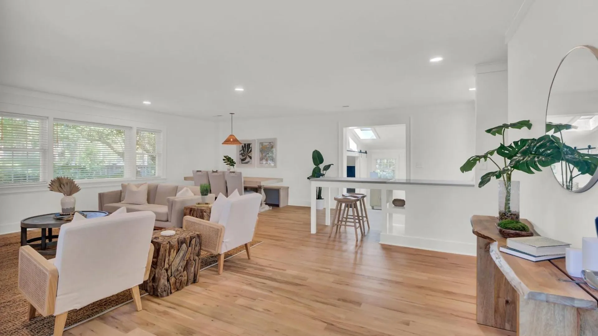 16 29th Avenue Group Retreat