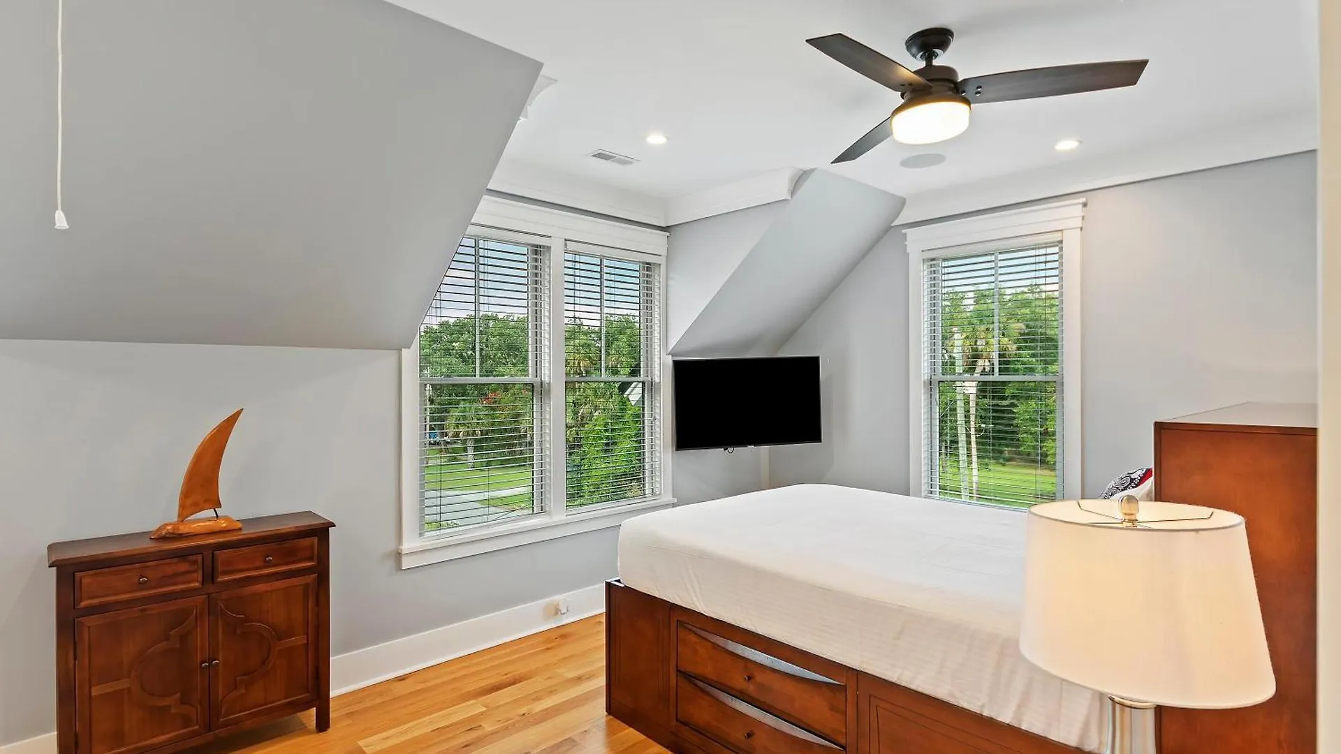 2307 Hartnett Blvd * Isle of Palms