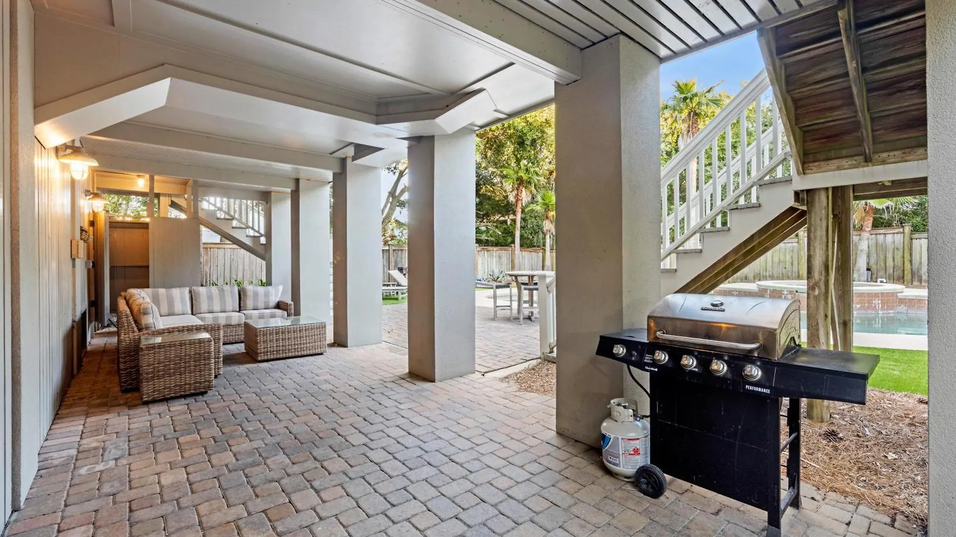 Holiday home 3302 Cameron Blvd *