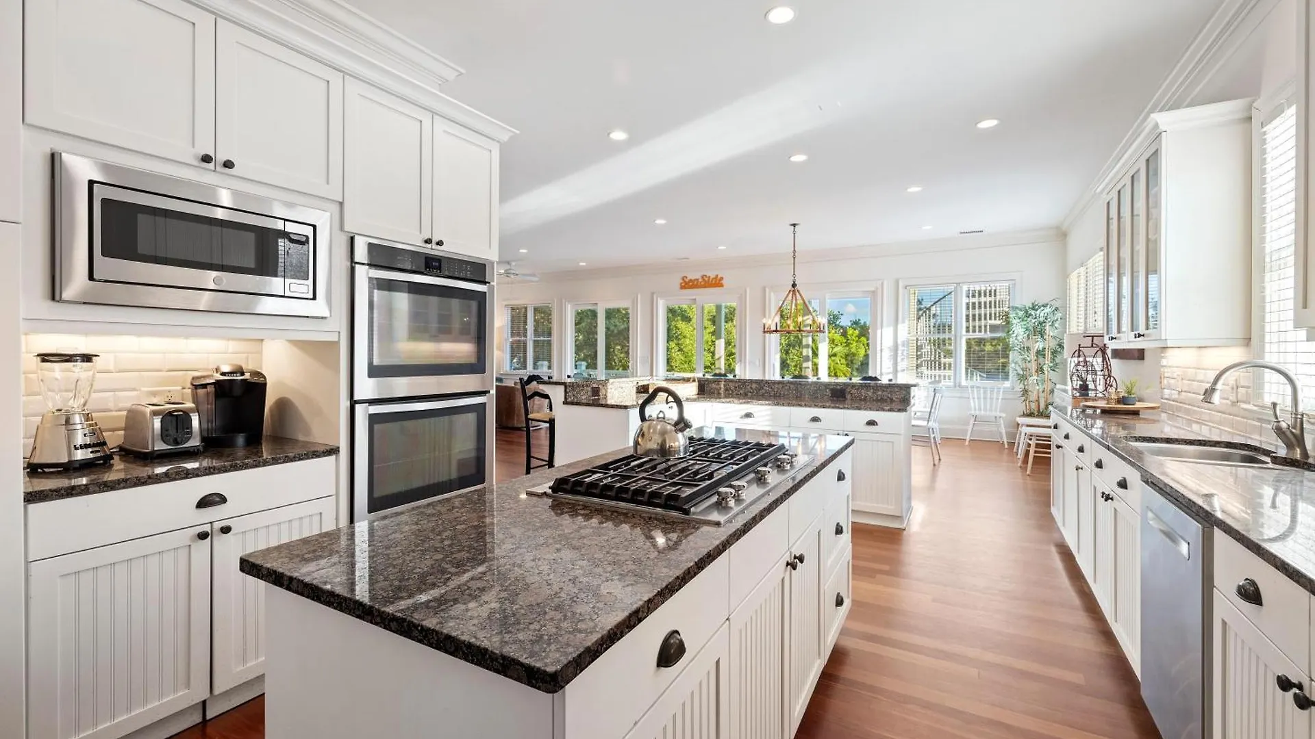 3302 Cameron Blvd * Isle of Palms