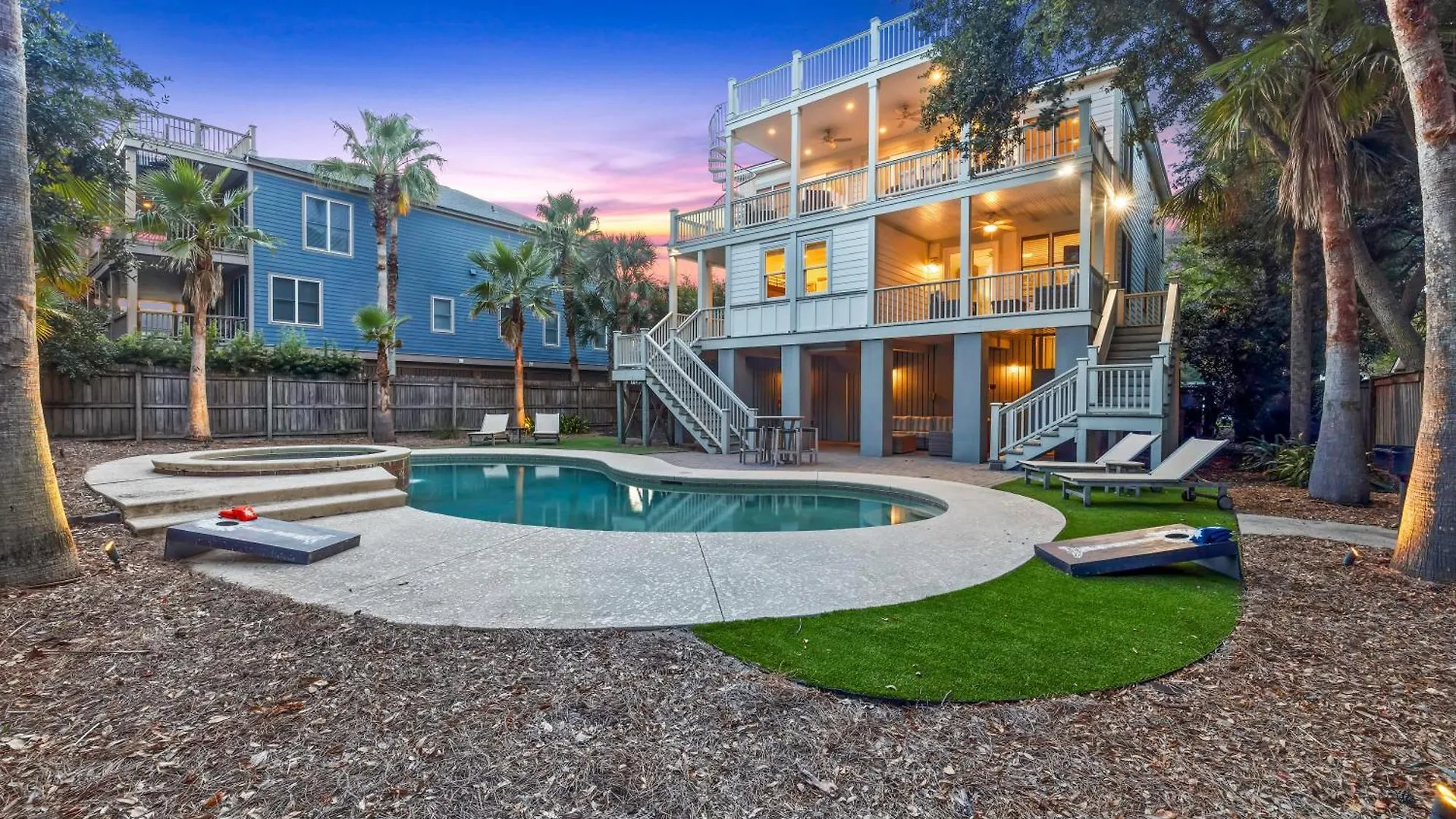 3302 Cameron Blvd Holiday home *