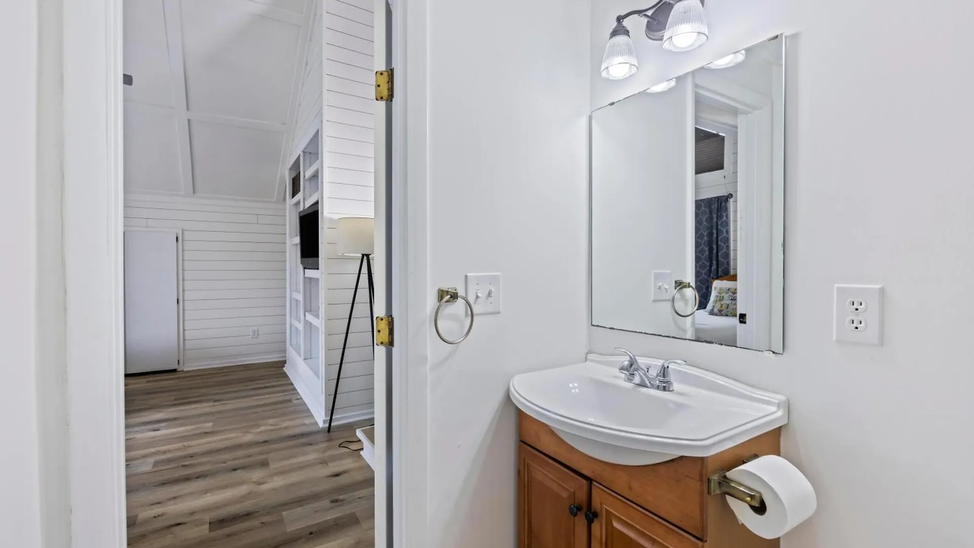 31 Beachwood West *