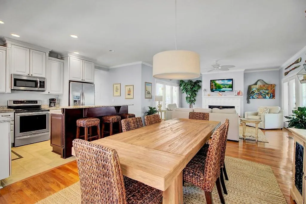 Grand Pavilion 32 By Wild Dunes, In Core Holiday home