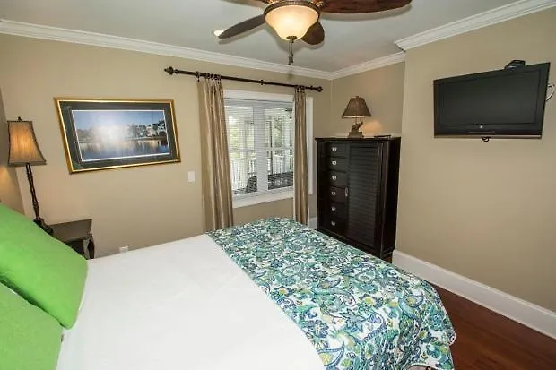 Holiday home Sandpiper Court 8 By Wild Dunes, With Amenities Isle of Palms