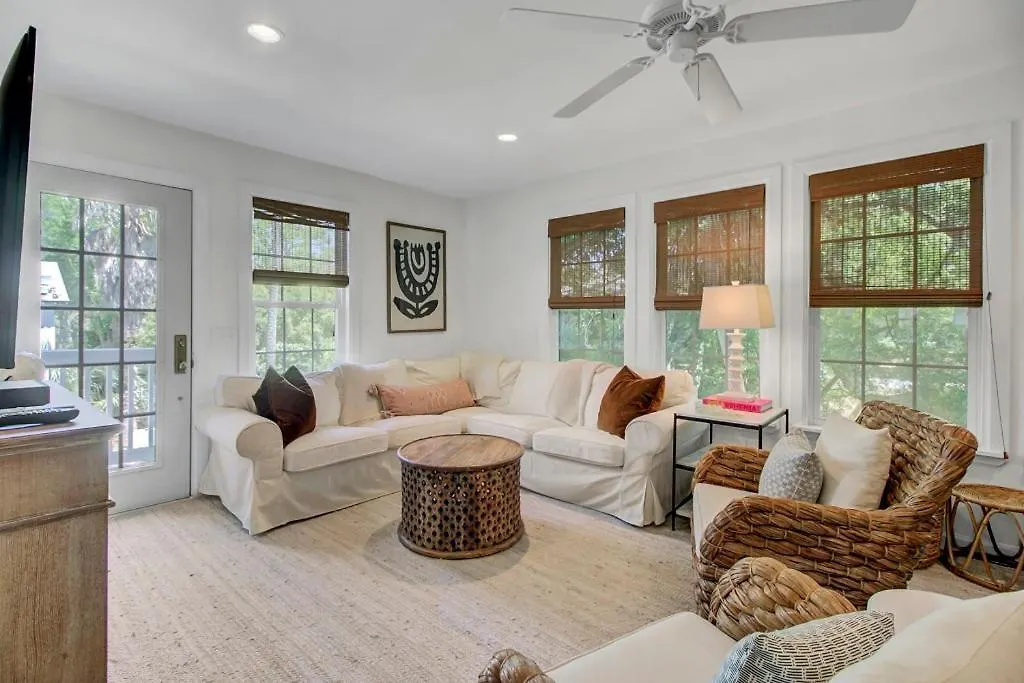 Sandcrab Court 18 By Wild Dunes, With Amenities Isle of Palms