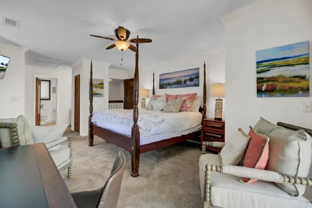 Racquet Club 37 By Wild Dunes, In Core Holiday home