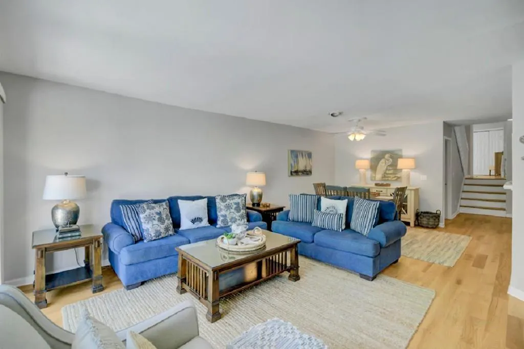 Racquet Club 2 By Wild Dunes, In Core