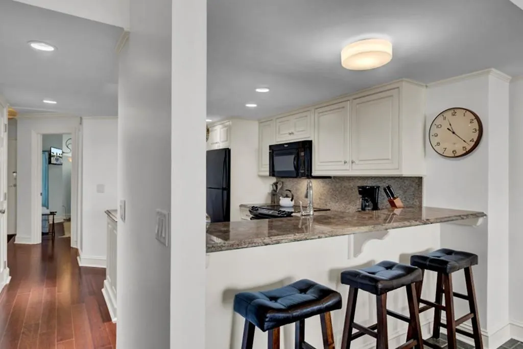 Shipwatch 408a By Wild Dunes, Oceanfront Holiday home