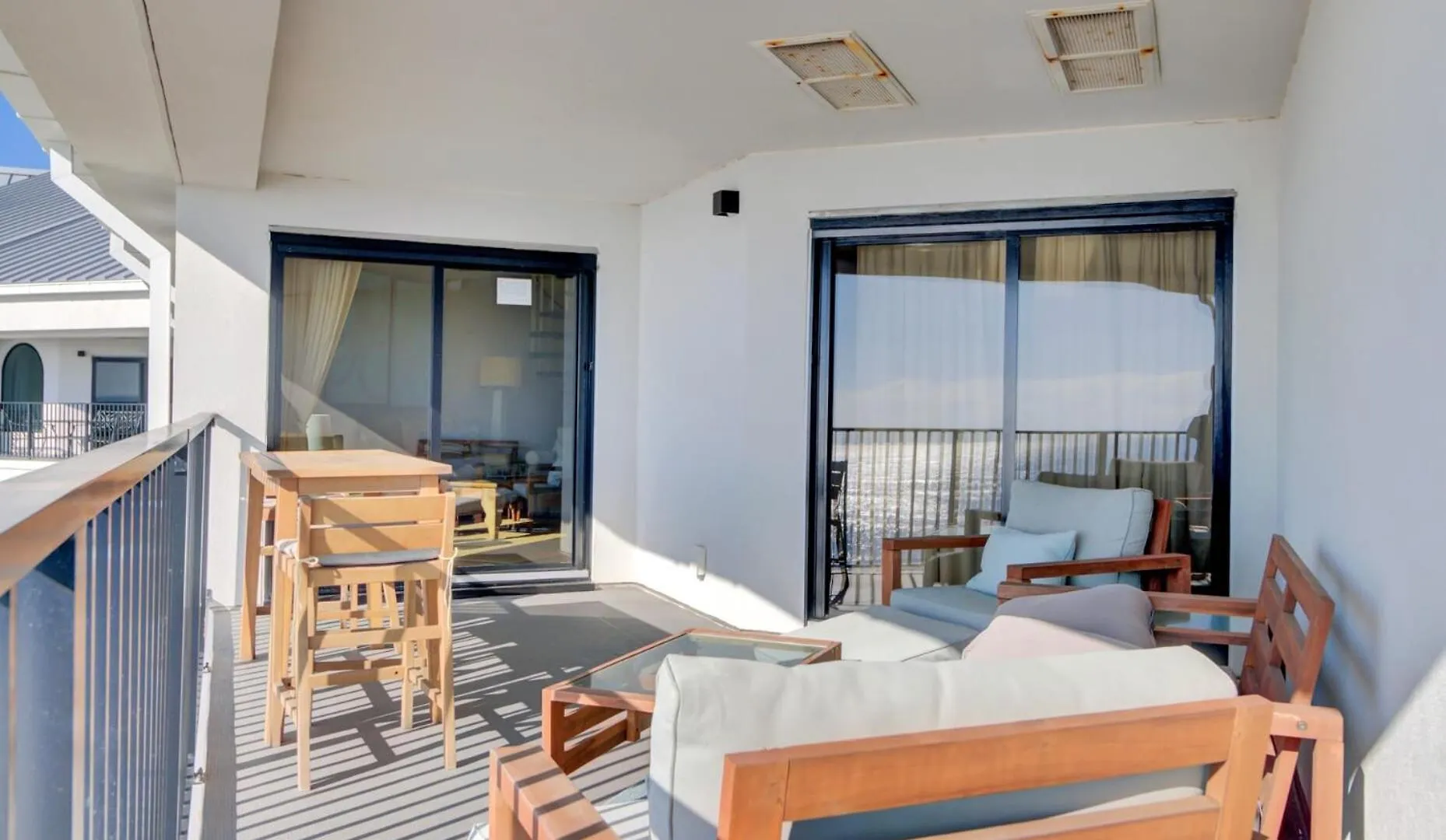 513 Seascape By Avantstay Oceanfront W Amazing Views Community Pool Access Isle of Palms