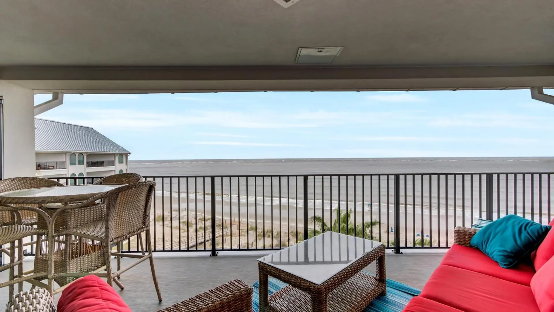 518 Seascape Waterfront Views Community Pool Holiday home *