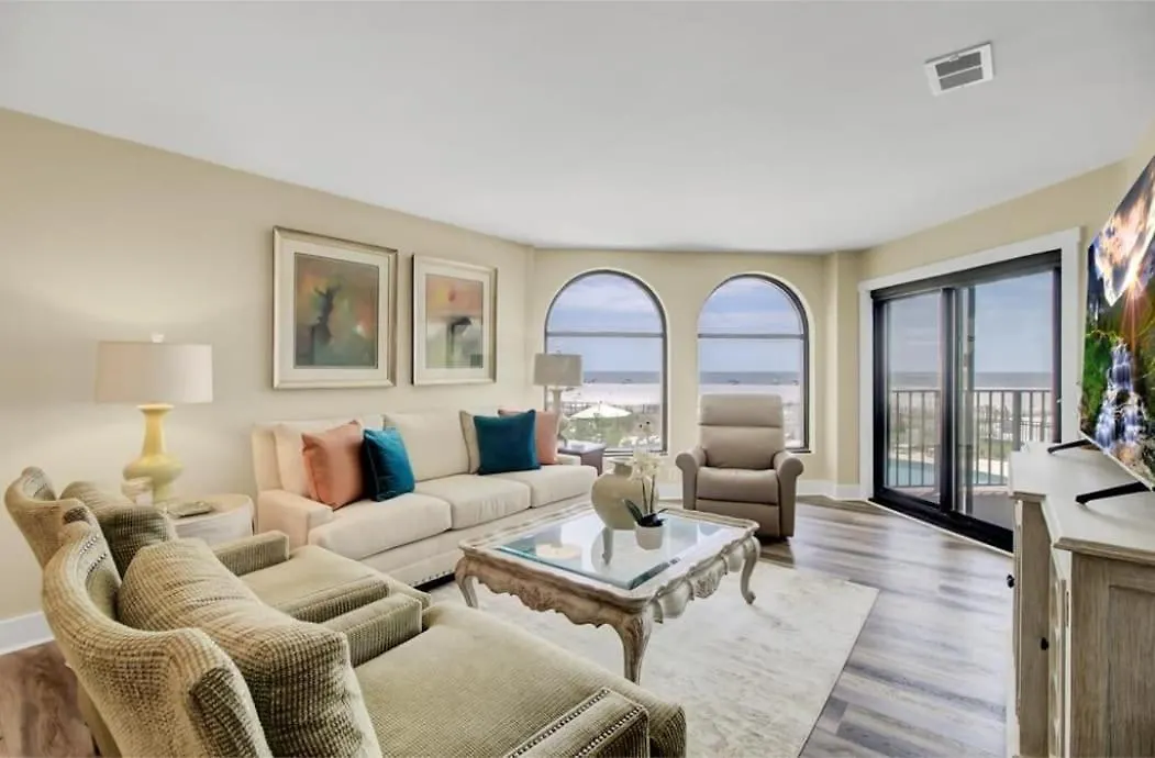 117 Seascape By Avantstay Oceanfront Breathtaking Views Communal Swimming Pool