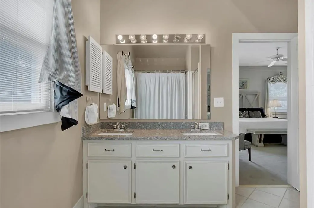 Holiday home 85 Grand Pavilion By Avantstay Walk To The Spacious Porch