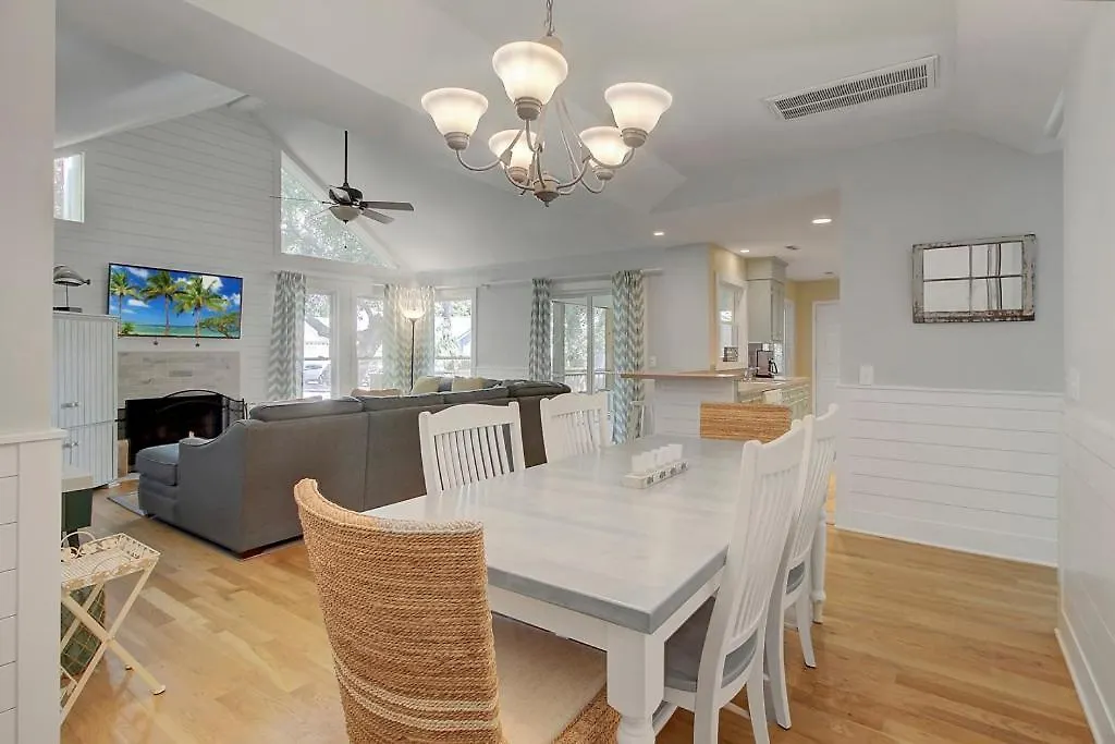 Village 10 By Wild Dunes, With Amenities Holiday home Isle of Palms