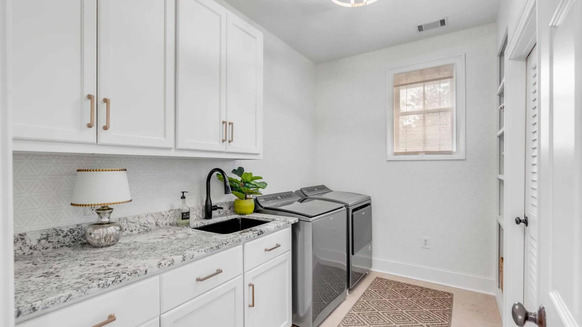 2204 Waterway Blvd Holiday home *